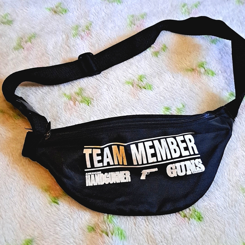 Guns fanny pack